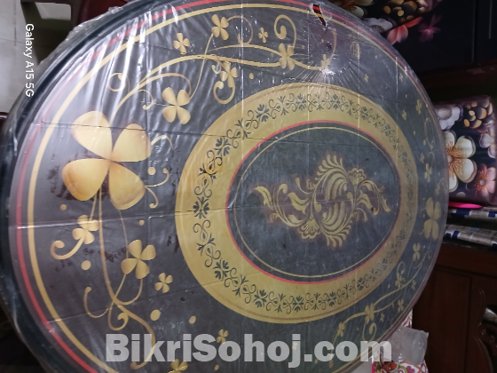 ডাইনিং টেবিল